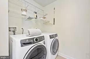 23004 Sycamore Farm Dr, Clarksburg, MD 20871 - Photo 33