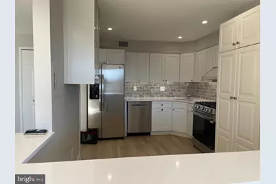 5225 Pooks Hill Road #828S, Bethesda, MD 20814 - Photo 9