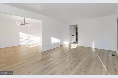 7454 Westlake Terrace #7, Bethesda, MD 20817 - Photo 7