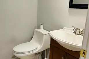 10028 Maple Leaf Dr, Gaithersburg, MD 20886 - Photo 9