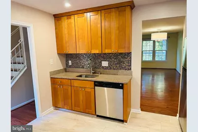 10028 Maple Leaf Drive, Gaithersburg, MD 20886 - Photo 3