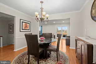 19726 Greenside Terrace, Montgomery Village, MD 20886 - Photo 9