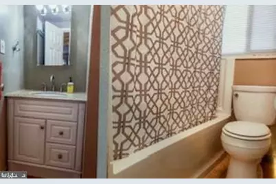 7611 Maple Avenue #204, Takoma Park, MD 20912 - Photo 9