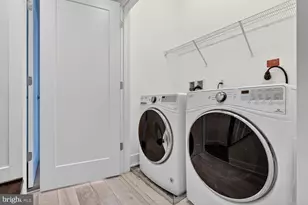 10425 Fernwood Rd, Bethesda, MD 20817 - Photo 19