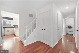 7 Fallswood Ct, Rockville, MD 20854 - Photo 3