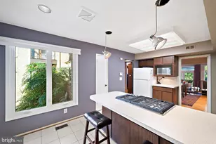 10729 Gloxinia Dr, Rockville, MD 20852 - Photo 15