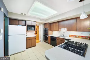 10729 Gloxinia Dr, Rockville, MD 20852 - Photo 19