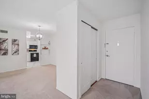 4977 Battery Ln, Bethesda, MD 20814 - Photo 5