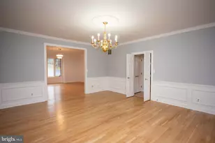 9700 Grenadier Ct, Bethesda, MD 20817 - Photo 9