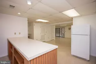 9700 Grenadier Ct, Bethesda, MD 20817 - Photo 37