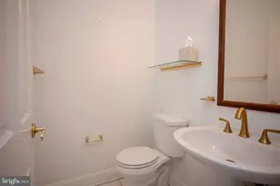 9700 Grenadier Ct, Bethesda, MD 20817 - Photo 19