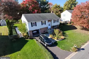 8640 Sedley Ct, Gaithersburg, MD 20879 - Photo 3