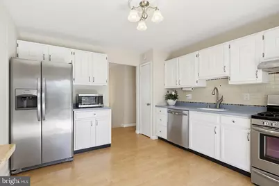 8640 Sedley Court, Gaithersburg, MD 20879 - Photo 11