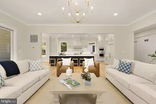 10700 Alloway Dr, Potomac, MD 20854 - Photo 9