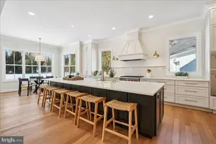 10700 Alloway Dr, Potomac, MD 20854 - Photo 13