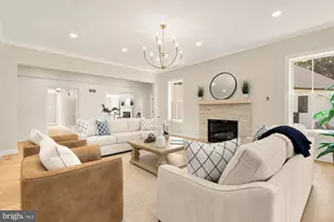 10700 Alloway Dr, Potomac, MD 20854 - Photo 9