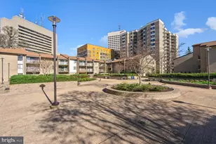 102 Monroe St, Rockville, MD 20850 - Photo 23