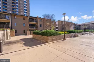 102 Monroe St, Rockville, MD 20850 - Photo 15