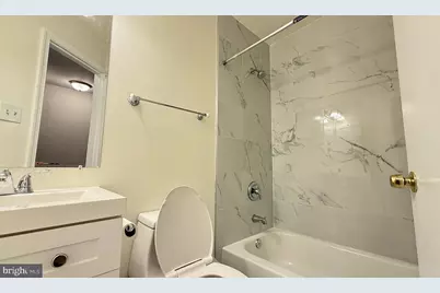 18715 Martins Landing Drive, Germantown, MD 20874 - Photo 17