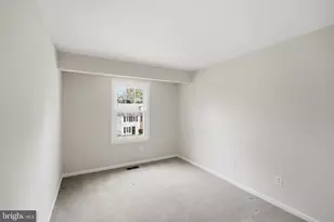 8647 Hawk Run Terrace, Gaithersburg, MD 20886 - Photo 13