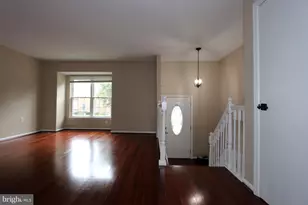 203 Autumn Flower Ln, Gaithersburg, MD 20878 - Photo 5