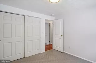 24052 Sugar Cane Ln, Gaithersburg, MD 20882 - Photo 17