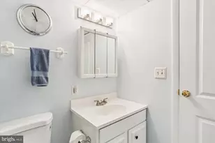 24052 Sugar Cane Ln, Gaithersburg, MD 20882 - Photo 25