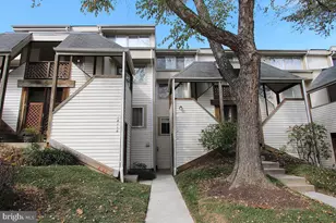 18112 Windsor Hill Dr, Olney, MD 20832 - Photo 3
