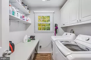 20901 Lochaven Ct, Gaithersburg, MD 20882 - Photo 11