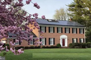 20901 Lochaven Ct, Gaithersburg, MD 20882 - Photo 1