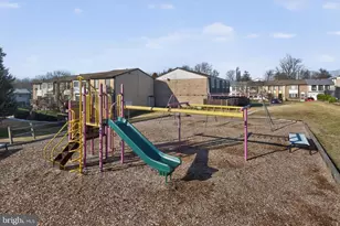 2498 Sun Valley Cir, Silver Spring, MD 20906 - Photo 25