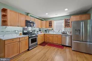 11105 Waycross Way, Kensington, MD 20895 - Photo 5