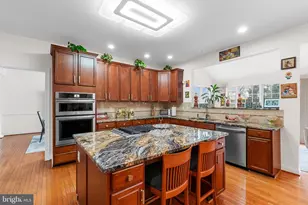 3813 Park Lake Dr, Rockville, MD 20853 - Photo 9