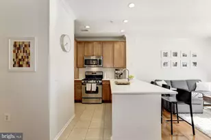 11800 Old Georgetown, North Bethesda, MD 20852 - Photo 9