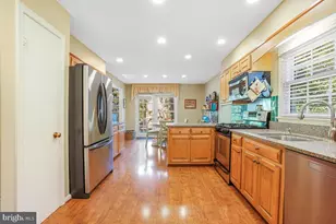 10336 Democracy Ln, Potomac, MD 20854 - Photo 11