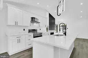 10607 Wayridge Dr, Montgomery Village, MD 20886 - Photo 9