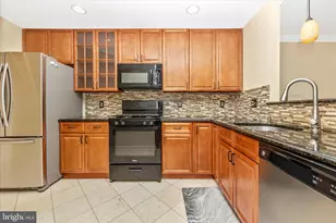 13003 Bridger Dr, Germantown, MD 20874 - Photo 17