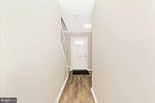 9923 Maple Leaf Dr, Gaithersburg, MD 20886 - Photo 3