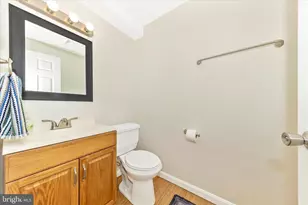 9923 Maple Leaf Dr, Gaithersburg, MD 20886 - Photo 33