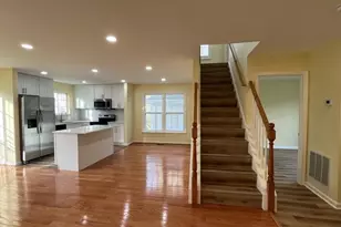 11219 Potomac Oaks Dr, Rockville, MD 20850 - Photo 3