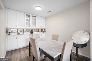 18405 Guildberry Dr, Gaithersburg, MD 20879 - Photo 9