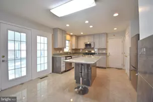 7010 Vega Ct, Derwood, MD 20855 - Photo 7