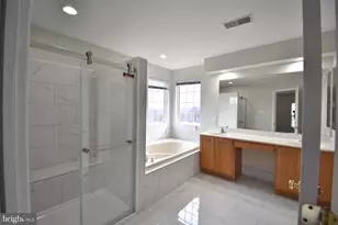 7010 Vega Ct, Derwood, MD 20855 - Photo 13