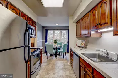 8626 Delcris Drive, Montgomery Village, MD 20886 - Photo 11