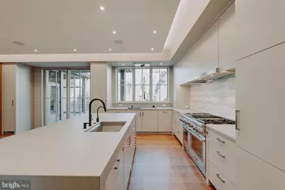 7029 Longwood Drive, Bethesda, MD 20817 - Photo 9