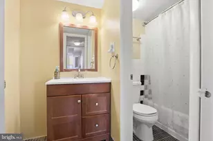 4 Monroe St, Rockville, MD 20850 - Photo 17