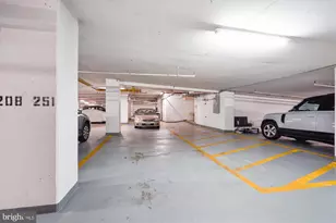 4601 N Park Ave, Chevy Chase, MD 20815 - Photo 31