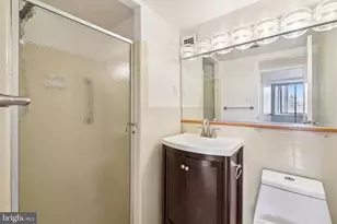 10500 Rockville Pike, Rockville, MD 20852 - Photo 15