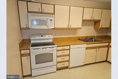 15107 Interlachen Drive #2-815, Silver Spring, MD 20906 - Photo 11