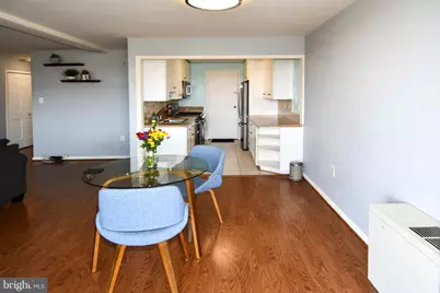 10201 Grosvenor Place #1015, Rockville, MD 20852 - Photo 11